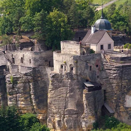 Namesti Tomase Garrigue Masaryka